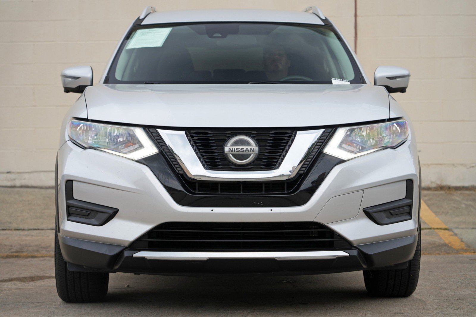 Used 2019 Nissan Rogue SV w/ Premium Package AWD/4WD image 6