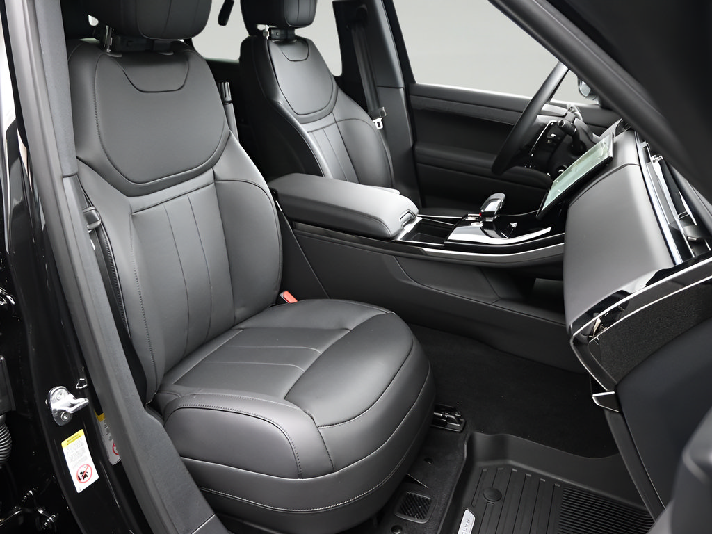 New 2026 Land Rover Range Rover Sport Dynamic SE AWD/4WD image 10