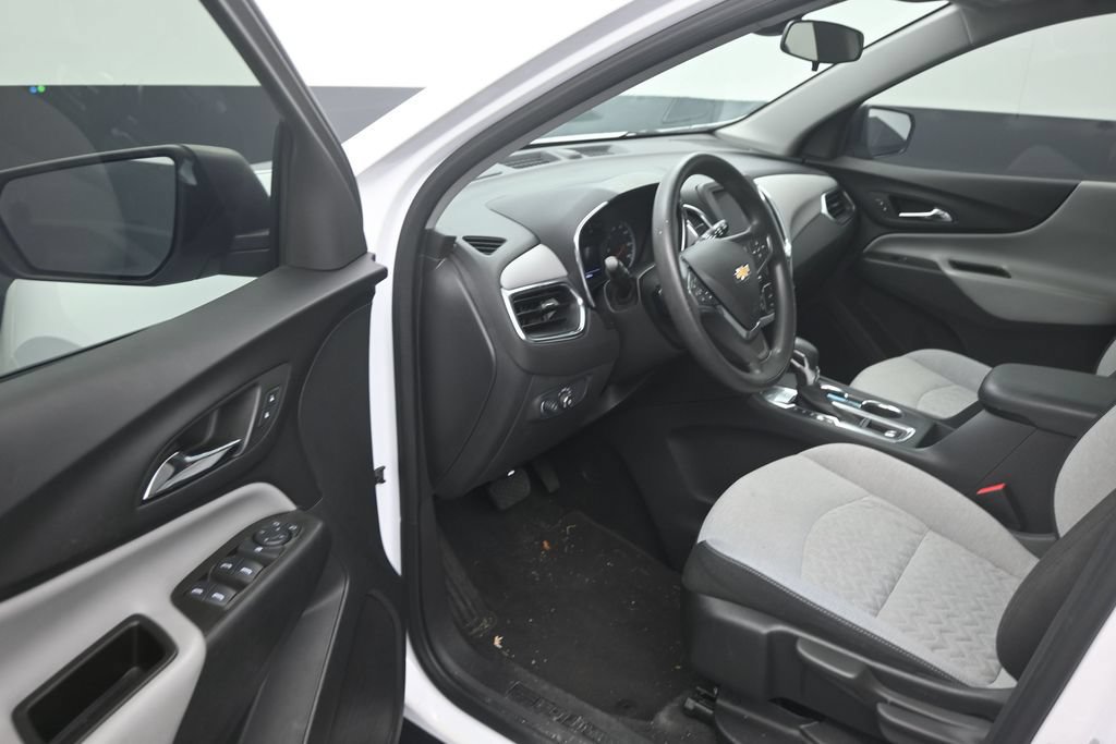 Used 2024 Chevrolet Equinox LS FWD image 10