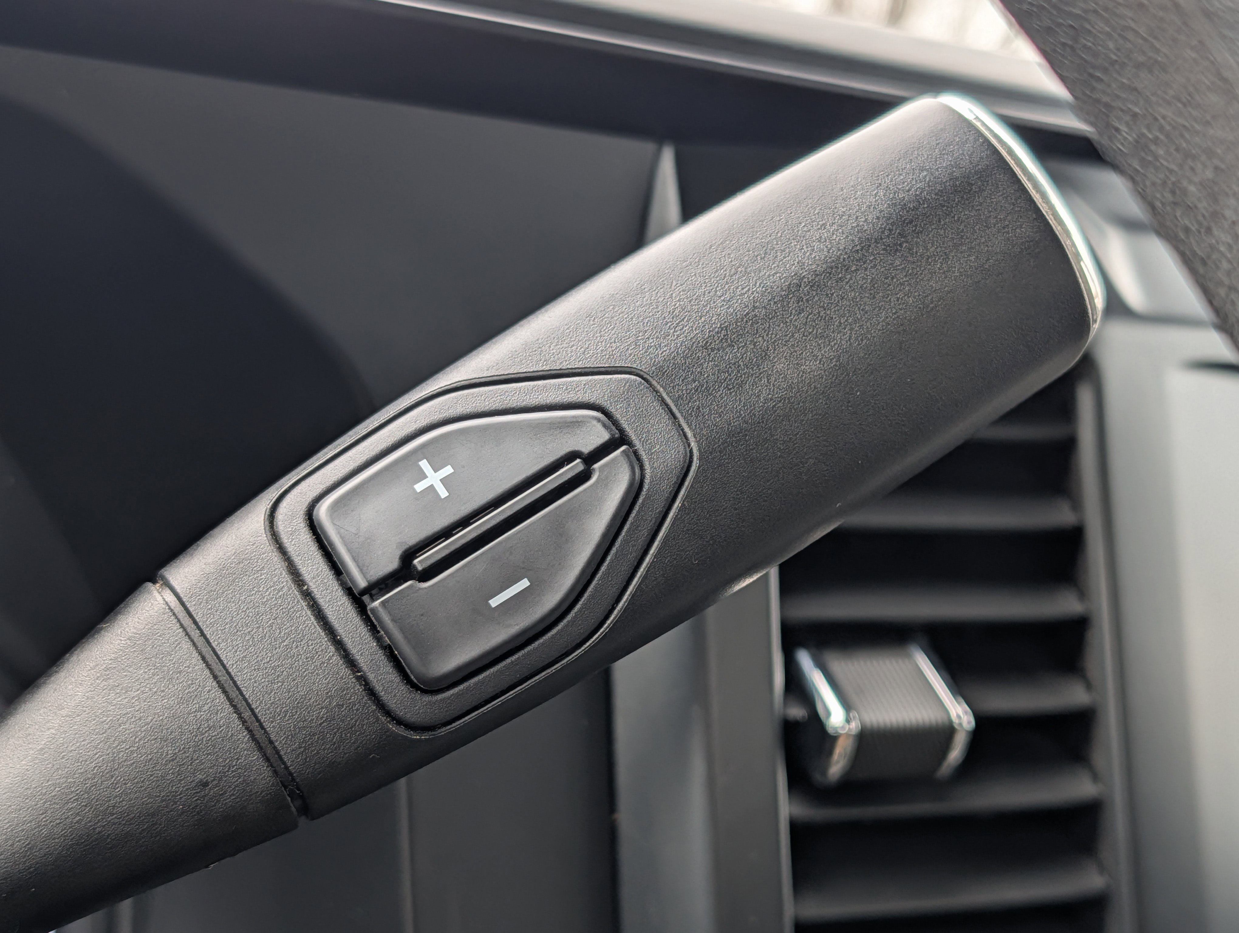 Used 2025 Ford F250 XLT image 28