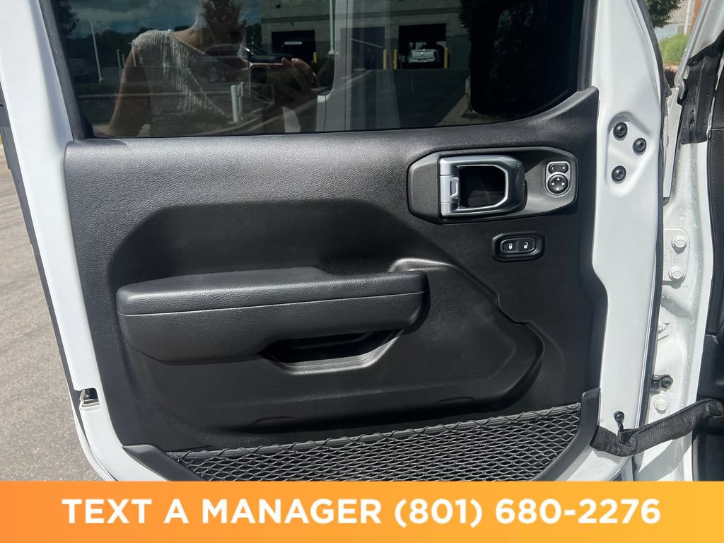 Used 2023 Jeep Wrangler Unlimited Rubicon 4xe AWD/4WD image 10