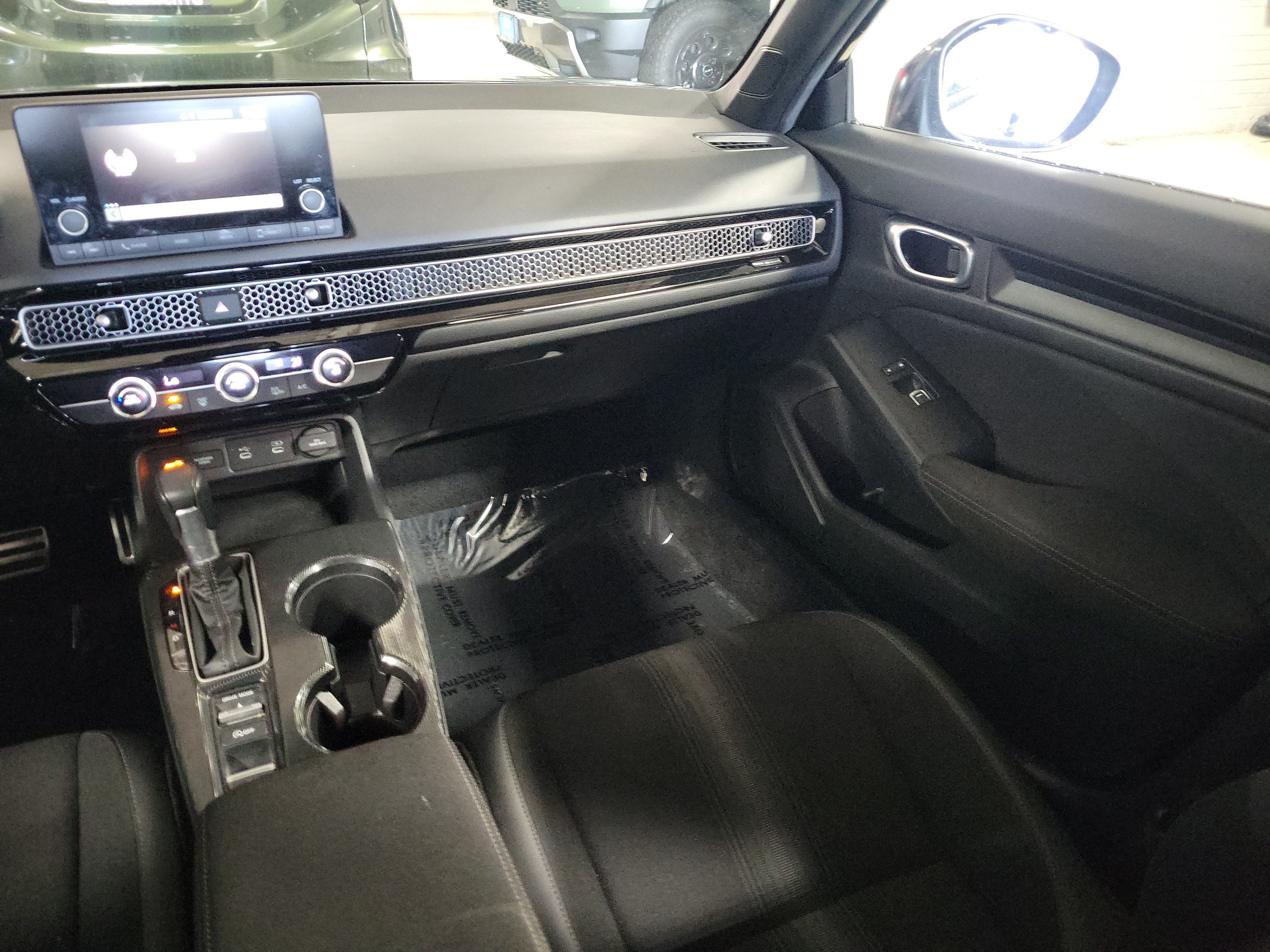 Used 2025 Honda Civic Sport image 14