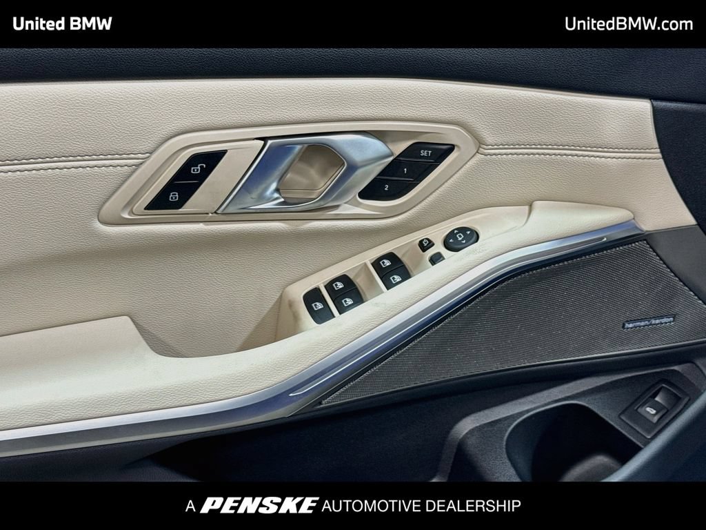 New 2026 BMW 330i Sedan w/ M Sport Package RWD image 3
