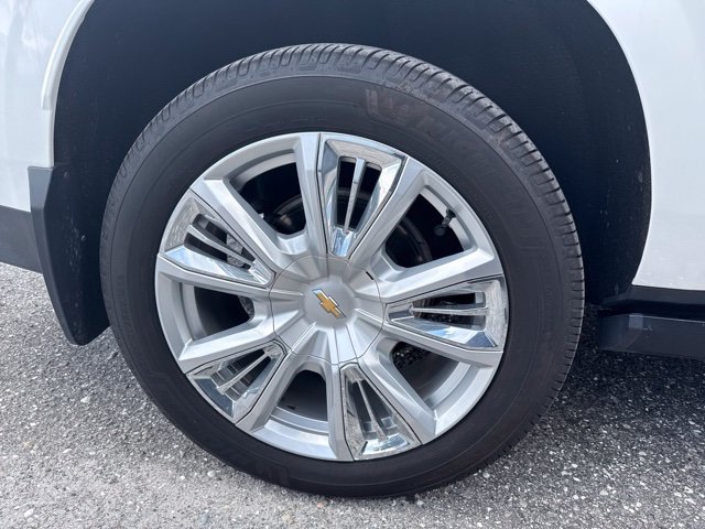 Used 2022 Chevrolet Suburban High Country RWD image 10