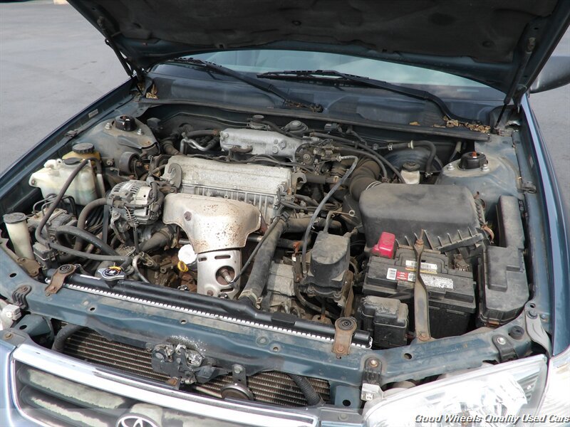Used 2001 Toyota Camry LE FWD image 10