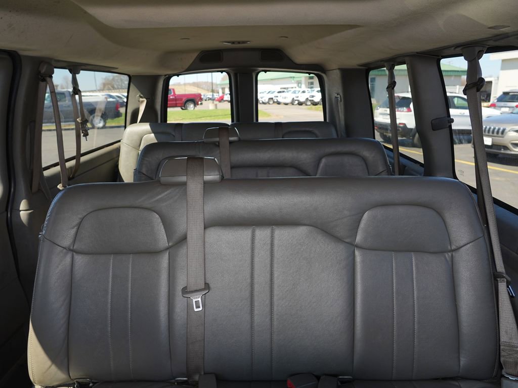 Used 2016 Chevrolet Express 2500 LS RWD image 24