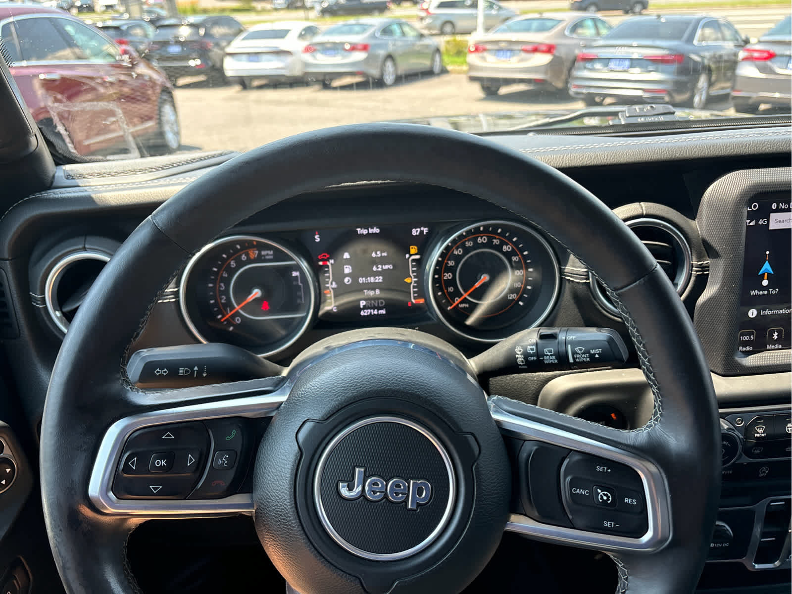Used 2018 Jeep Wrangler Unlimited Sahara AWD/4WD image 12