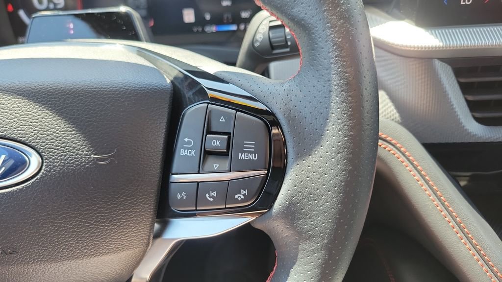 Used 2025 Ford Explorer ST-Line AWD/4WD image 26