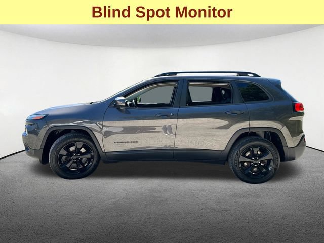 Used 2018 Jeep Cherokee Limited w/ High Altitude Package AWD/4WD image 6
