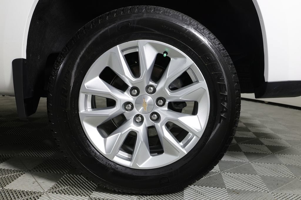 Used 2025 Chevrolet Silverado 1500 Custom RWD image 36