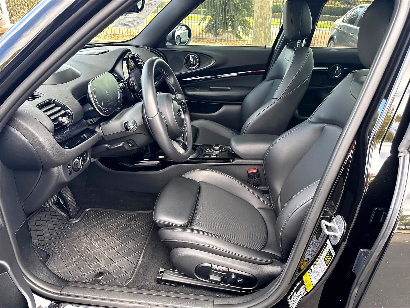 Used 2022 MINI Cooper Clubman S w/ Premium Package FWD image 23