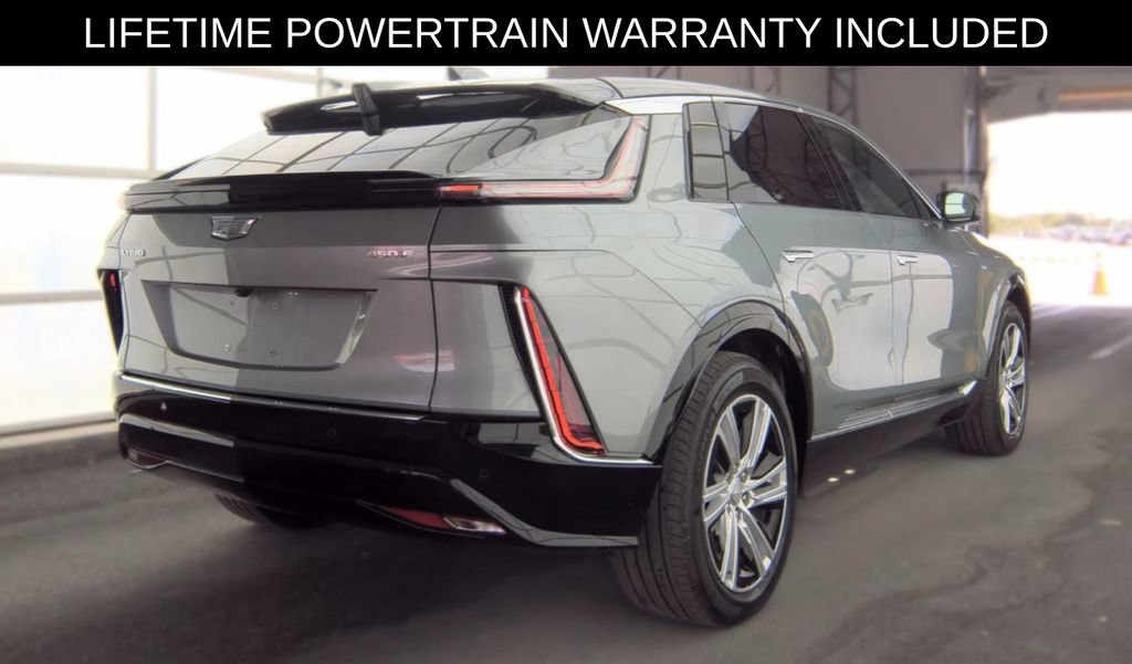Used 2024 Cadillac Lyriq Tech RWD image 5