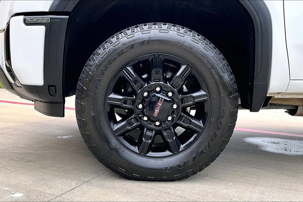 Used 2025 GMC Sierra 2500 AT4 AWD/4WD image 11