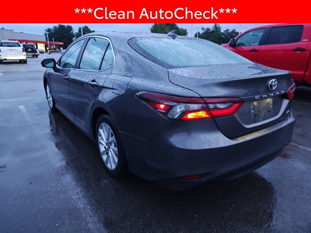 Used 2024 Toyota Camry LE FWD image 4