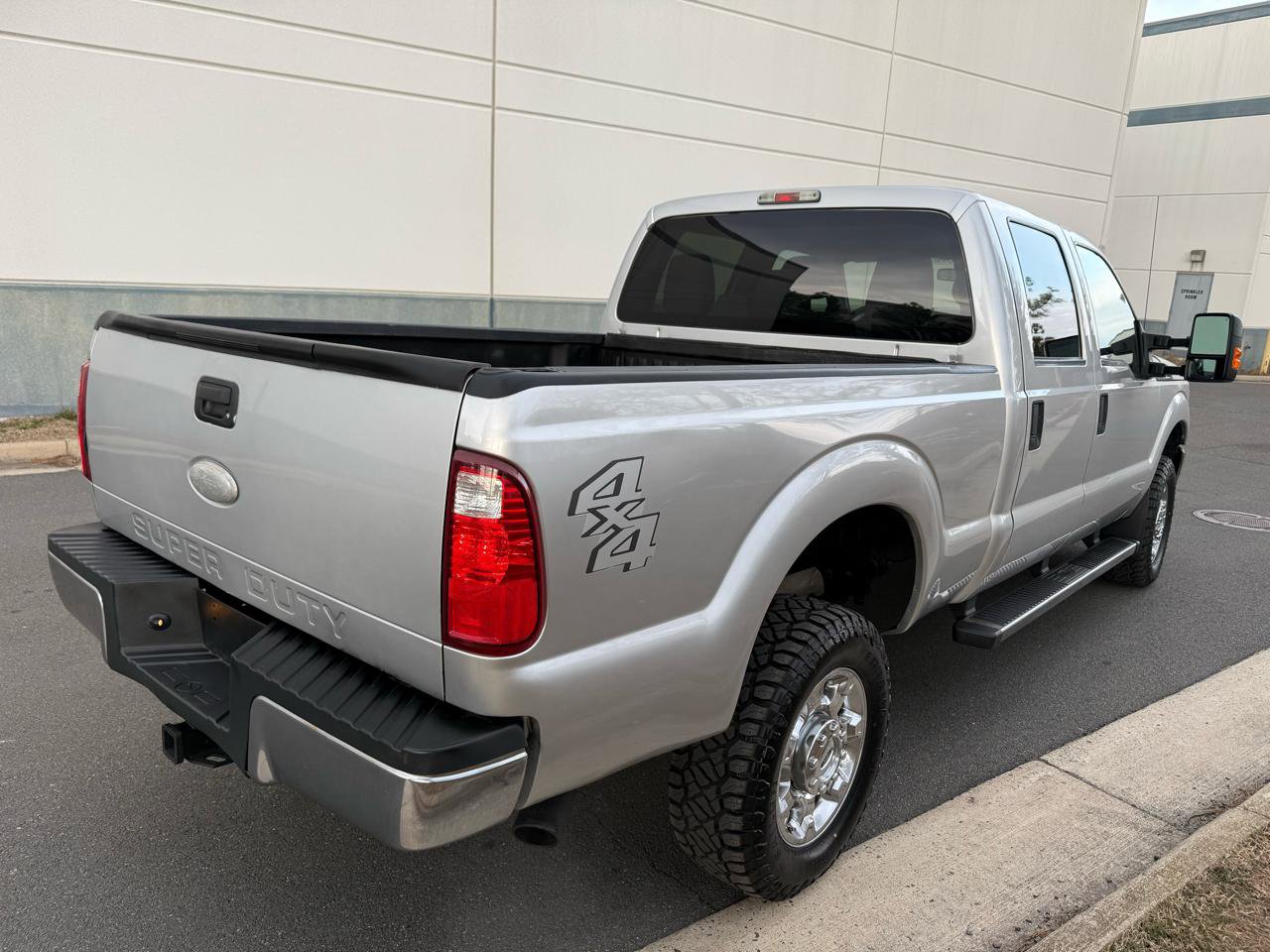 Used 2012 Ford F250 XLT w/ XLT Premium Pkg image 11
