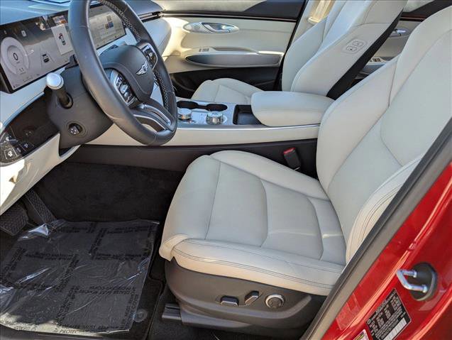 Used 2026 Genesis GV70 2.5T Select image 16
