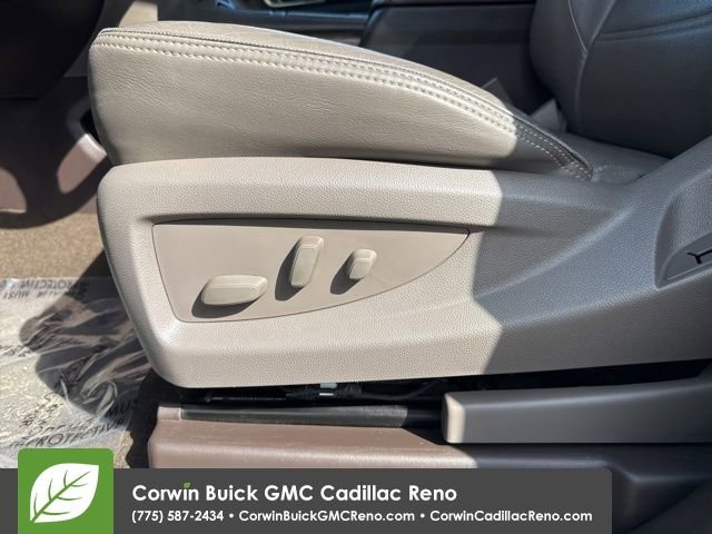 Used 2018 GMC Yukon Denali w/ Denali Ultimate Package image 19
