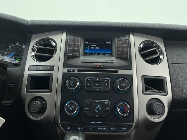 Used 2017 Ford Expedition XLT image 6