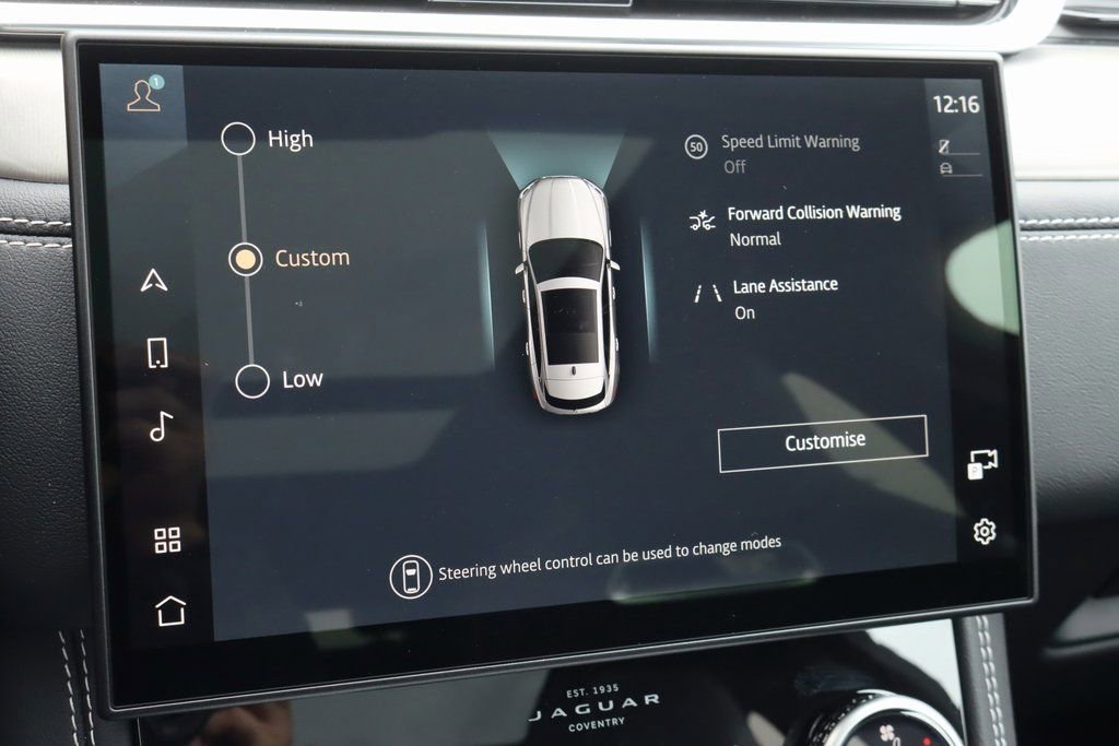 Used 2026 Jaguar F-PACE R-Dynamic S image 23