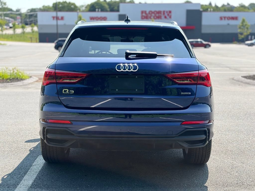 Used 2023 Audi Q3 2.0T Premium Plus w/ Premium Plus Package AWD/4WD image 5