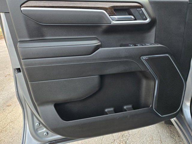 Used 2025 GMC Sierra 1500 Elevation image 18