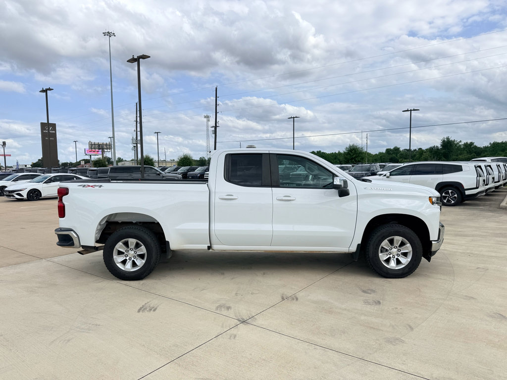 Used 2021 Chevrolet Silverado 1500 LT w/ Safety Package II AWD/4WD image 4