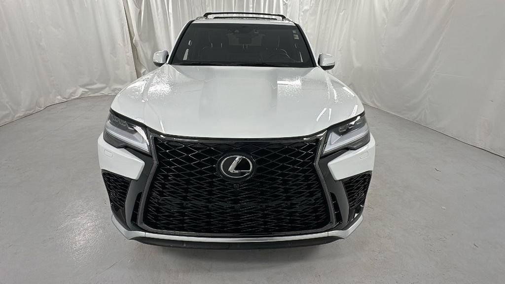 Used 2023 Lexus LX 600 F Sport image 8