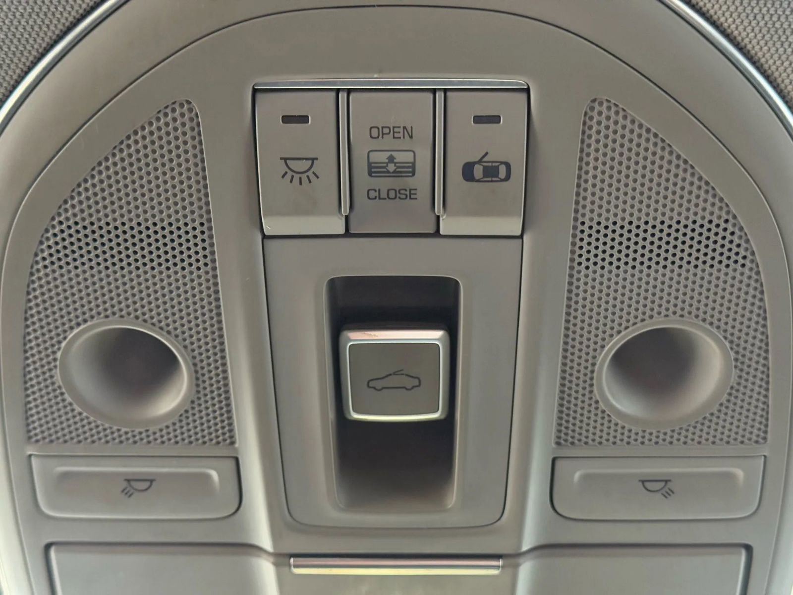 Used 2018 Genesis G80 3.8 w/ Option Group 02 image 23