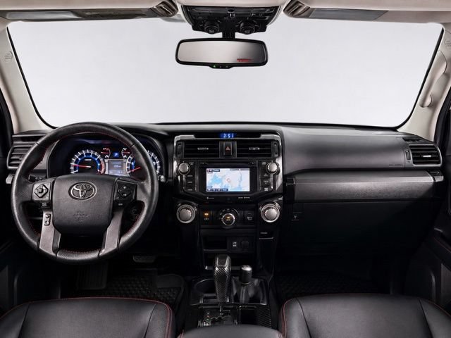 Used 2018 Toyota 4Runner TRD Off-Road Premium AWD/4WD image 19