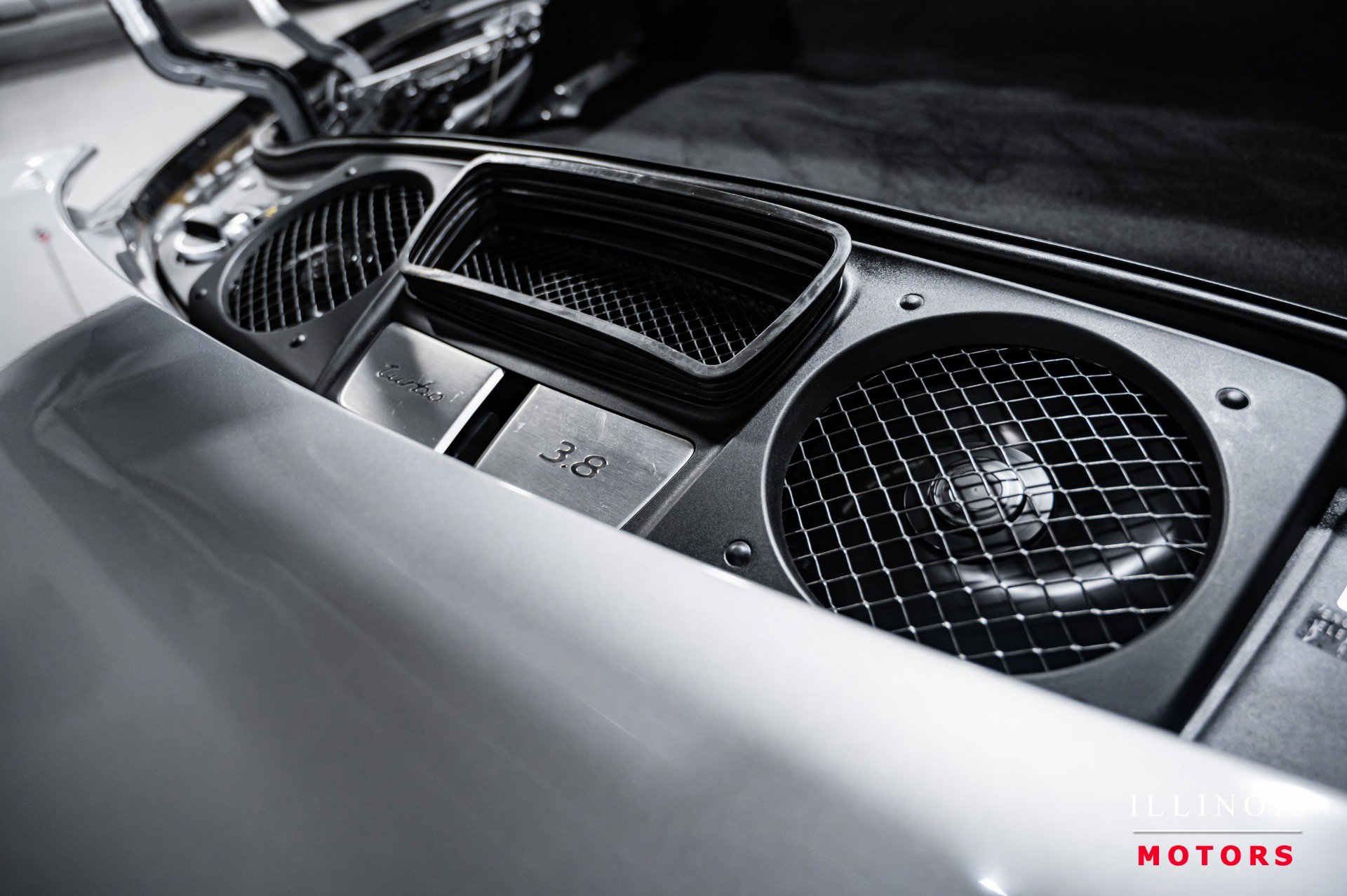 Used 2014 Porsche 911 Turbo image 35