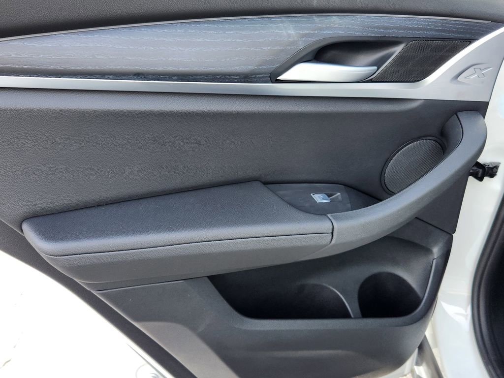 Used 2024 BMW X3 xDrive30i w/ Convenience Package w/ZPA image 11