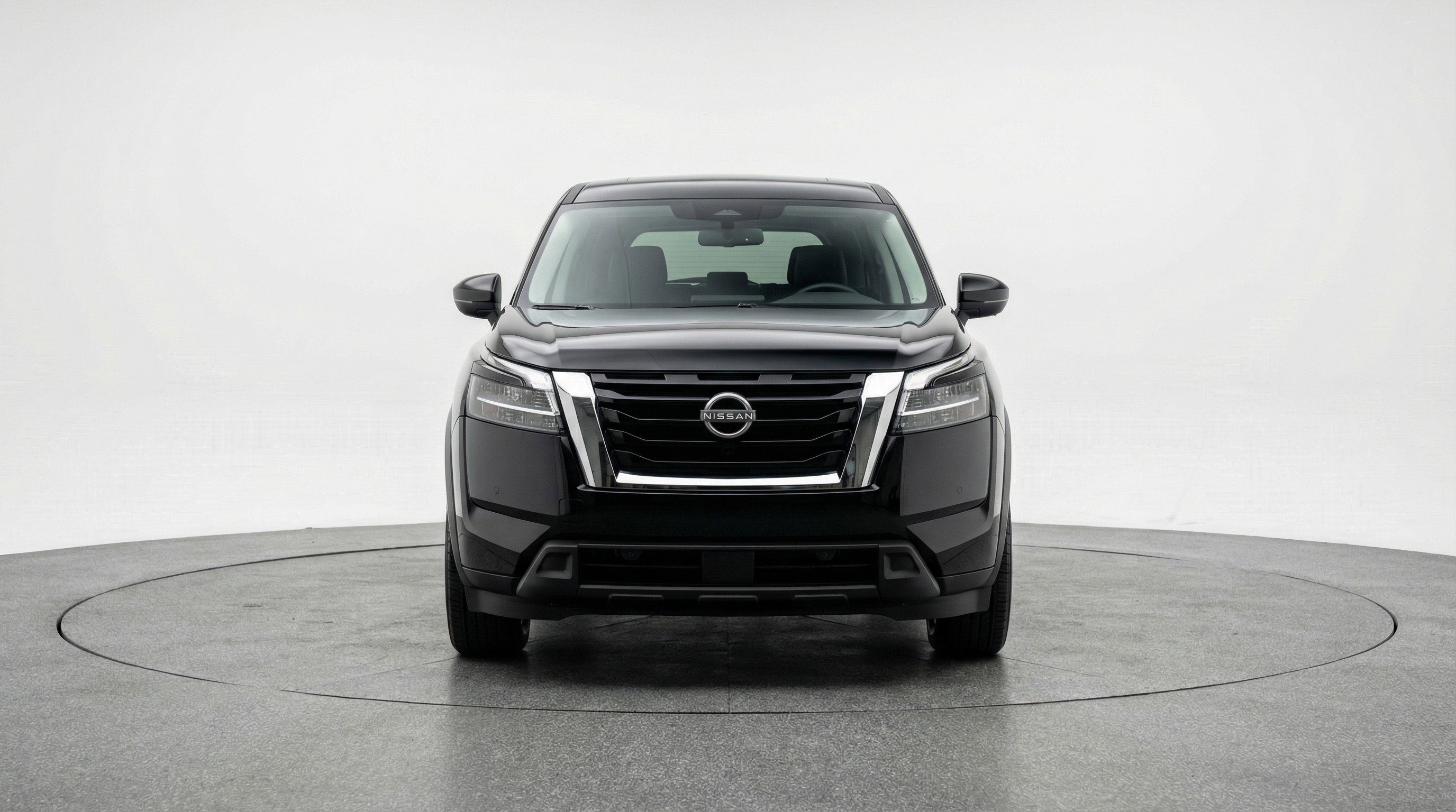 Used 2025 Nissan Pathfinder SV image 2