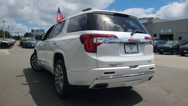 Used 2023 GMC Acadia Denali w/ Denali Ultimate Package AWD/4WD image 5