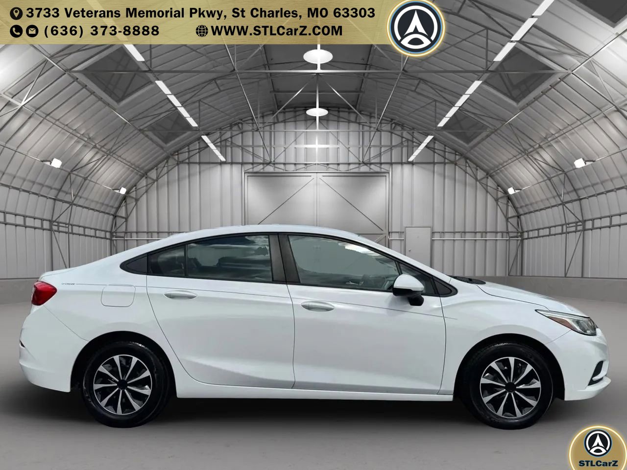 Used 2017 Chevrolet Cruze LS image 2