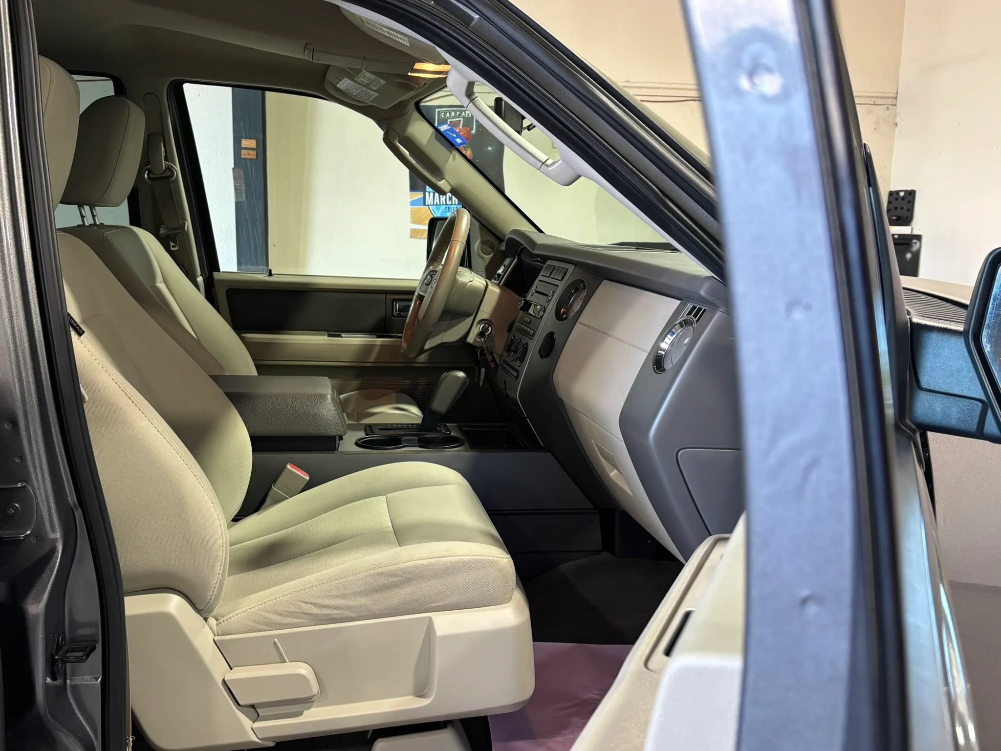 Used 2010 Ford Expedition EL XLT AWD/4WD image 15