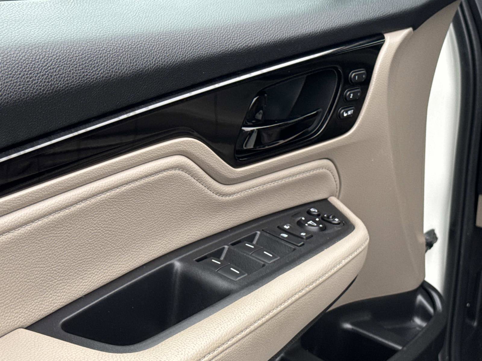 Used 2019 Honda Odyssey Elite image 16