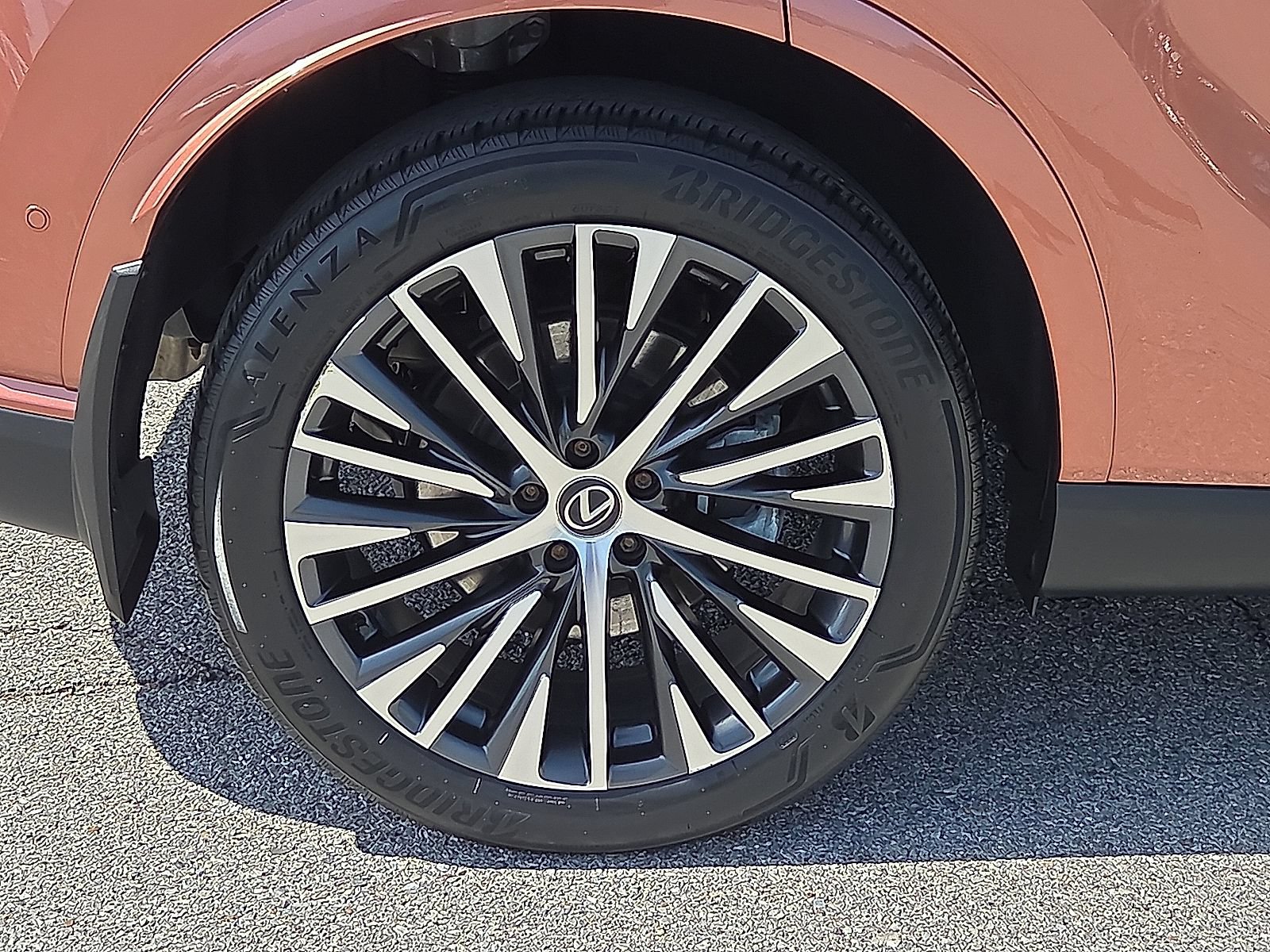 Used 2023 Lexus RX 350 Premium Plus w/ Accessory Package (Z1) AWD/4WD image 7