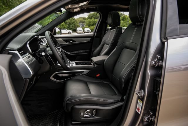 Used 2026 Jaguar F-PACE R-Dynamic S AWD/4WD image 41