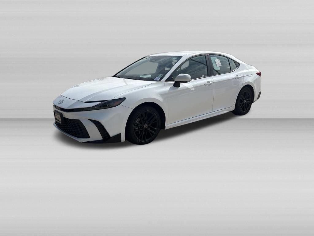 Used 2025 Toyota Camry SE FWD image 9