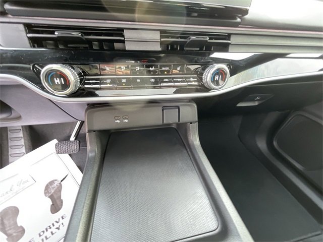 Certified 2025 Honda Prologue Touring image 24