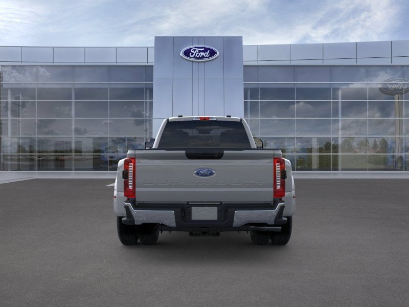 New 2026 Ford F350 XLT w/ XLT Premium Package AWD/4WD image 5