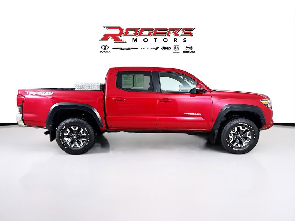 Certified 2018 Toyota Tacoma TRD Off-Road image 8