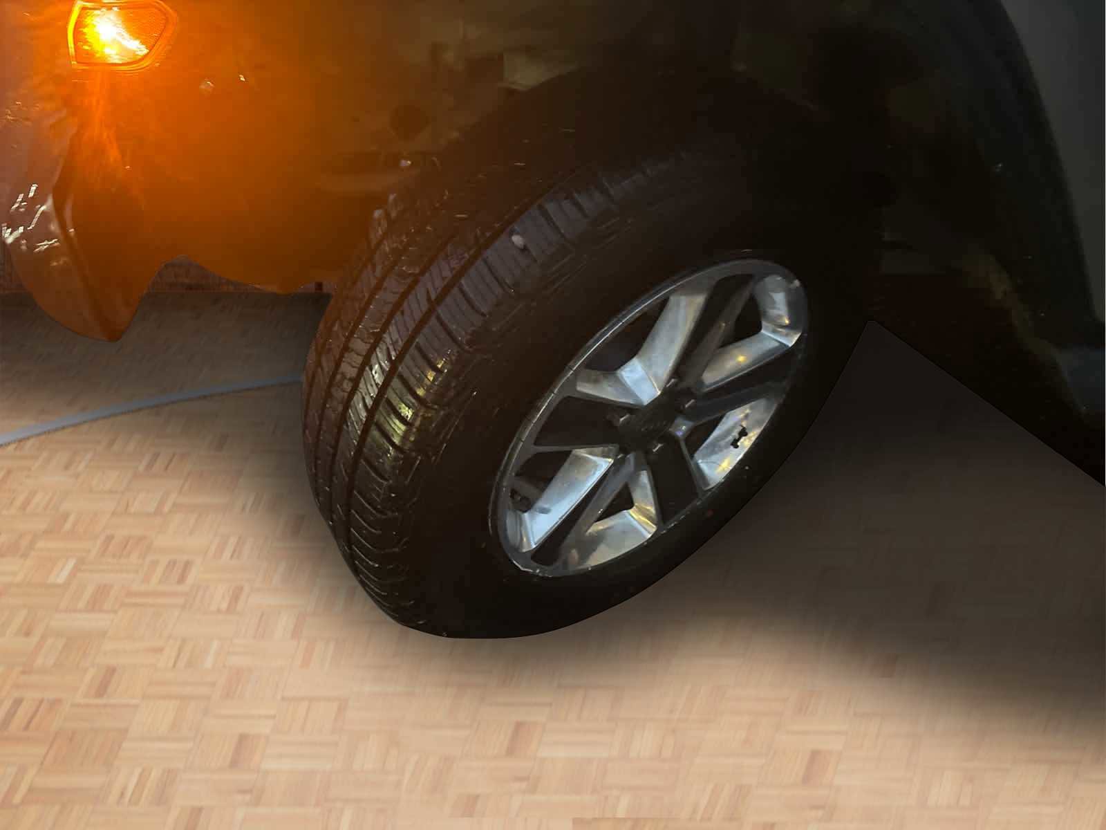 Used 2020 Jeep Wrangler Unlimited Sahara image 36