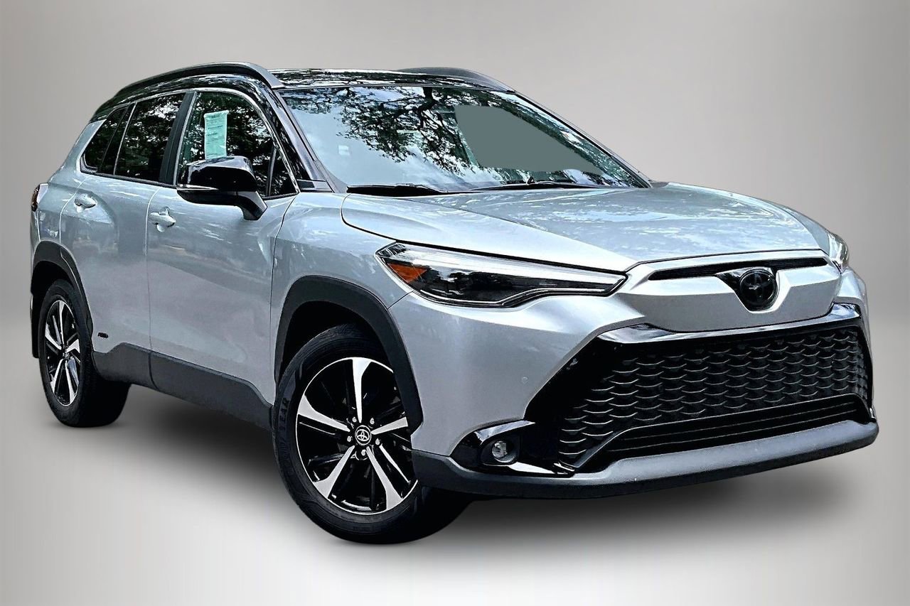 Used 2024 Toyota Corolla Cross AWD Hybrid w/ Convenience Package image 2