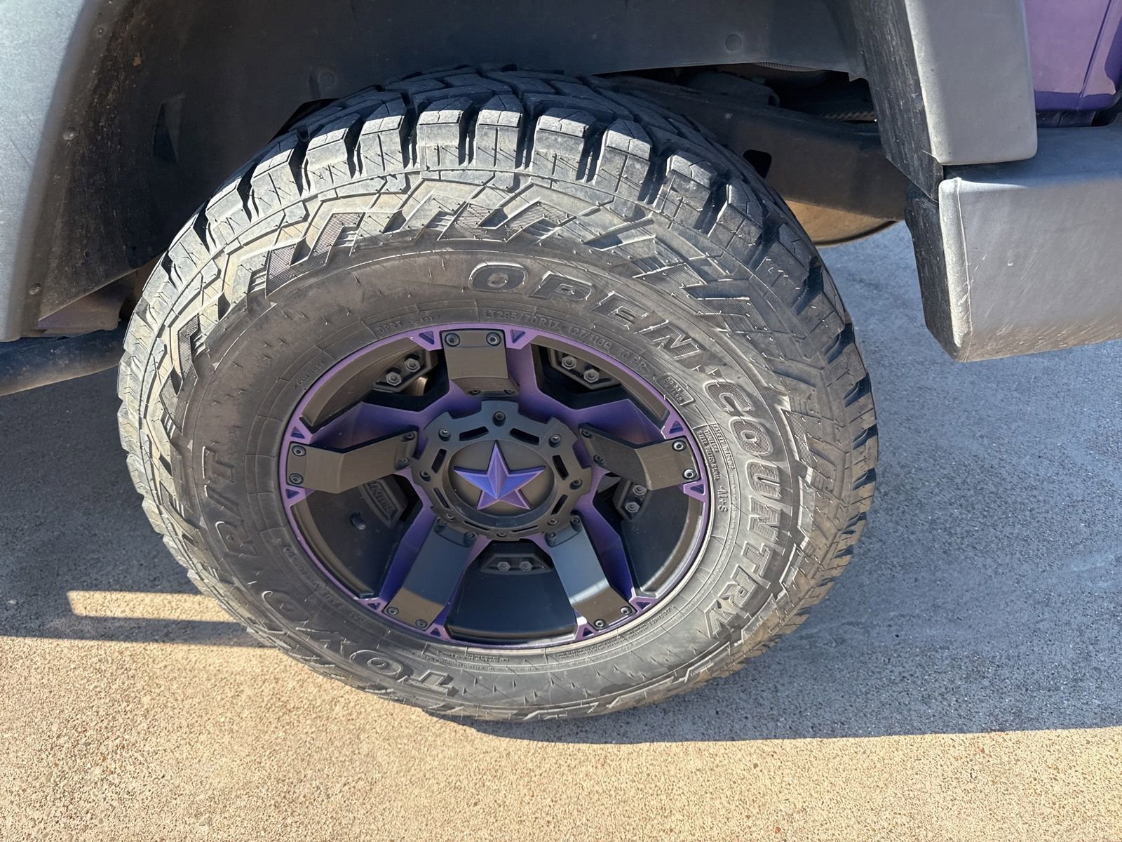 Used 2017 Jeep Wrangler Unlimited Sport w/ Connectivity Group image 9