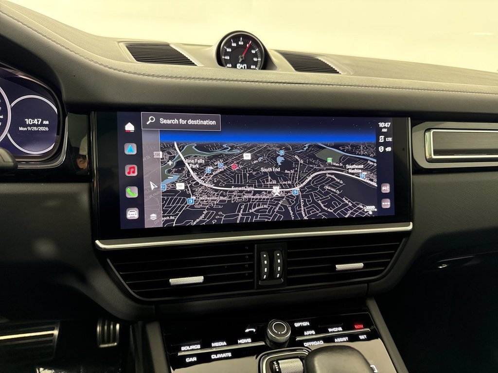 Certified 2023 Porsche Cayenne GTS AWD/4WD image 26