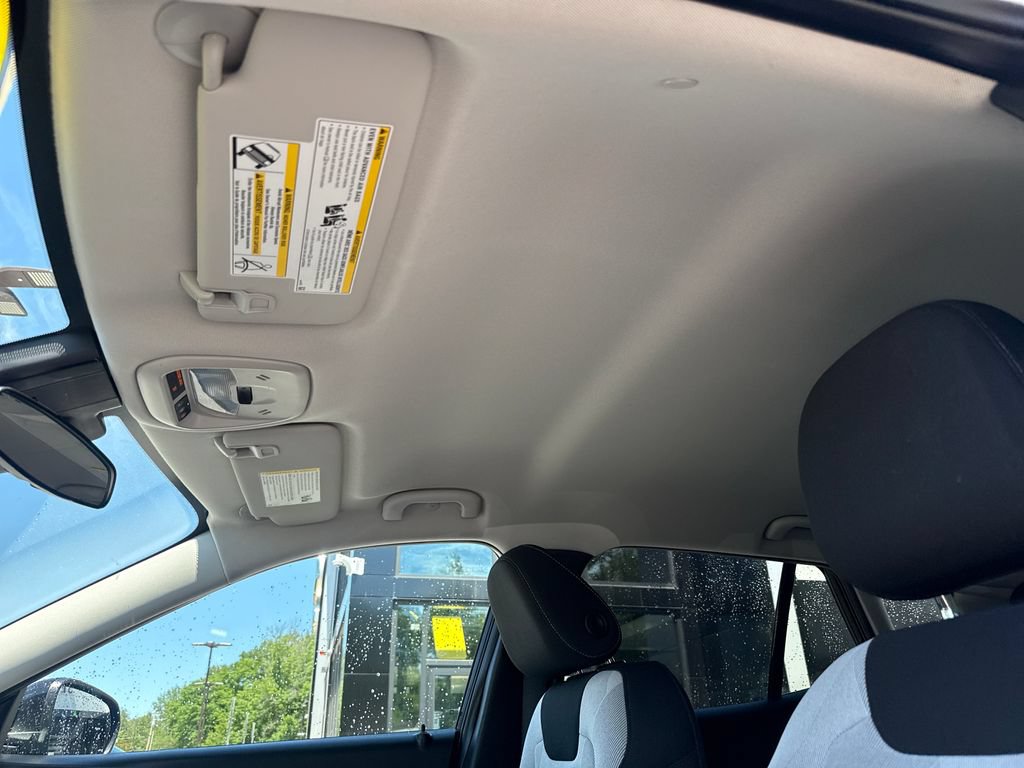 Used 2026 Chevrolet Trax LS w/ LS Convenience Package FWD image 19