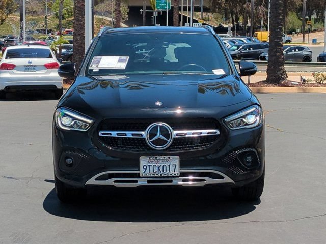 Used 2021 Mercedes-Benz GLA 250 4MATIC image 2