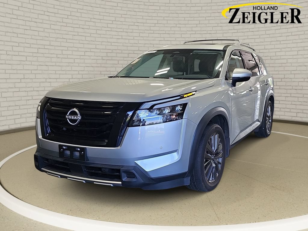 Certified 2024 Nissan Pathfinder SL w/ SL Premium Package AWD/4WD image 1