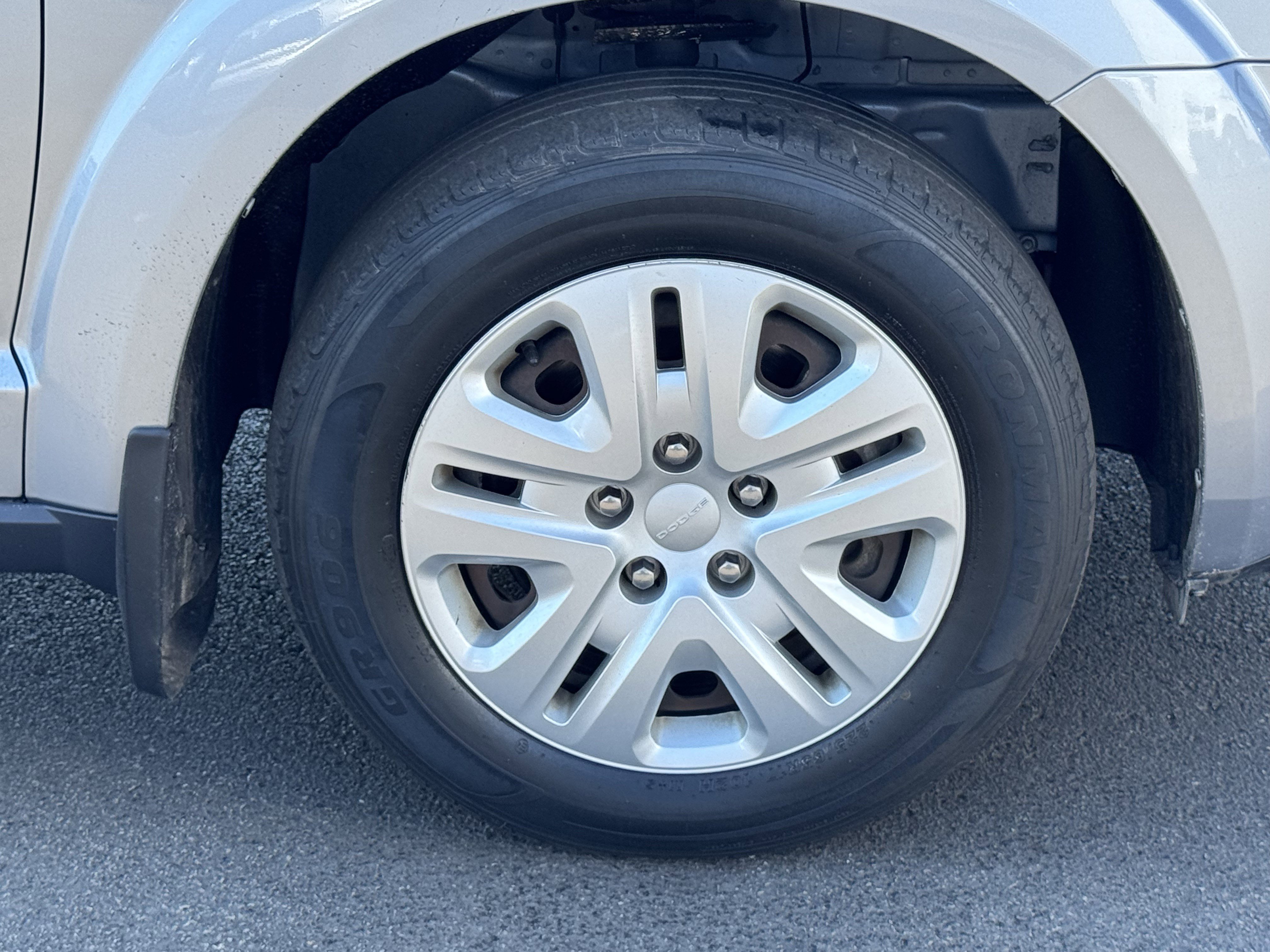 Used 2018 Dodge Journey SE w/ Popular Equipment Group image 18